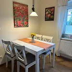Gemuetliches Haus In Koepenick Lägenhet *